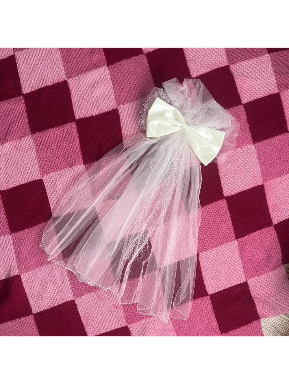 vintage bridal white bow tulle veil clip